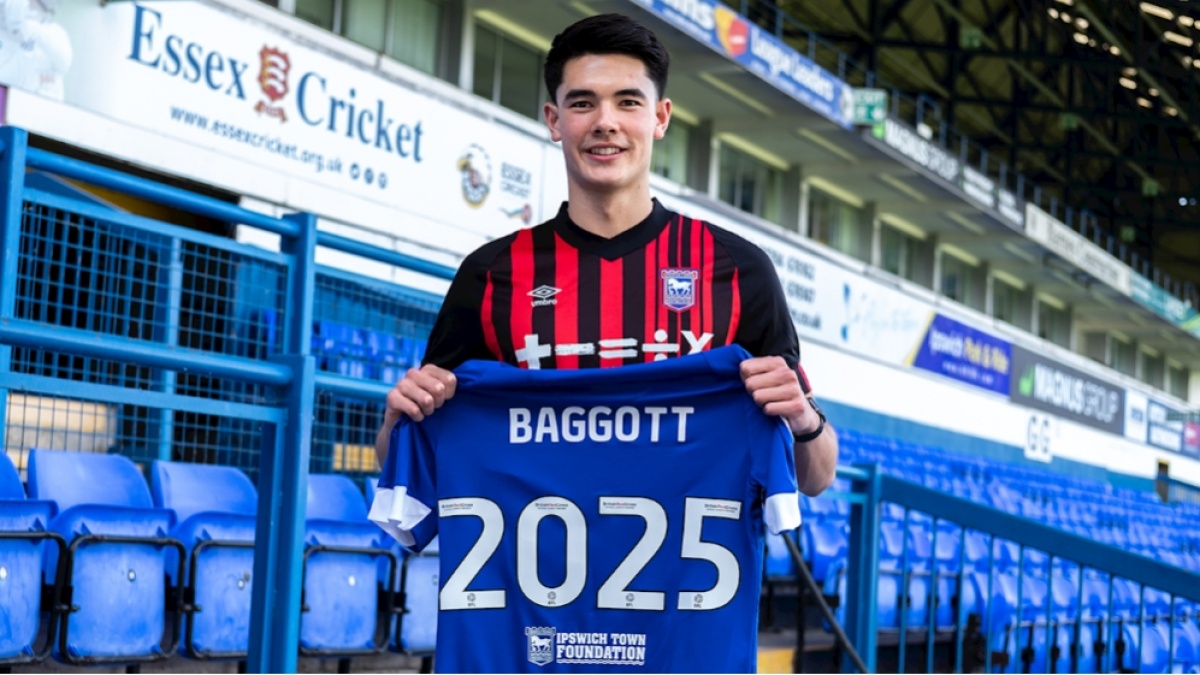 Ipswich Town Resmi Perpanjang Kontrak Elkan Baggott hingga 2028