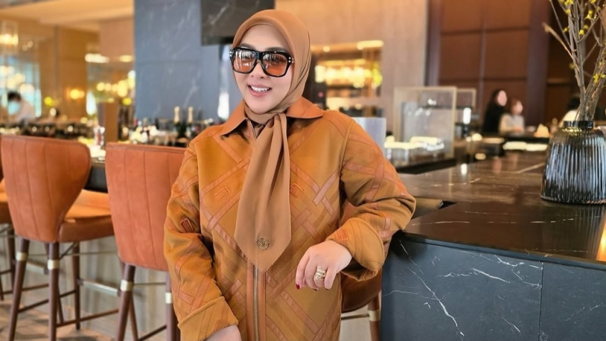 Syahrini Hadiri Gala Dinner Cannes Film Festival 2025, Mejeng dengan Sosok Penting dari Hermes