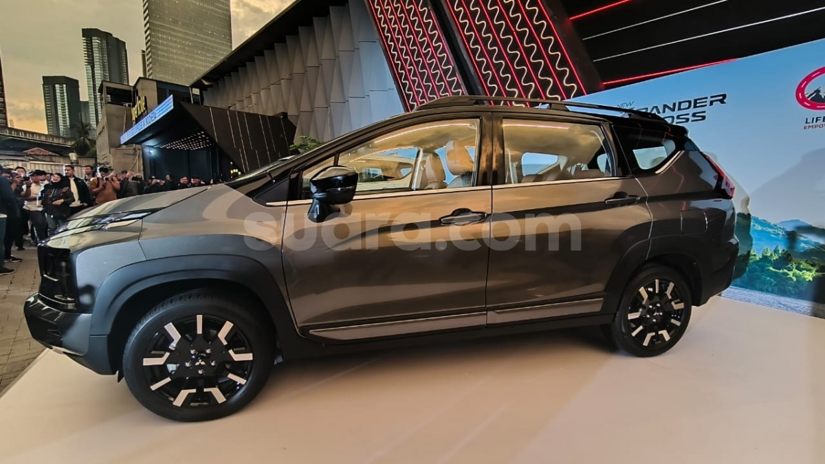 New Xpander Cross 2025 Padukan Desain Maskulin dan Kenyamanan
