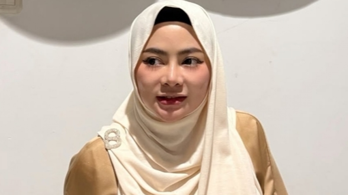 Perjalanan Hidup Vitalia Shesya: Dulu Pakai Narkoba, Kini Tampil Berhijab