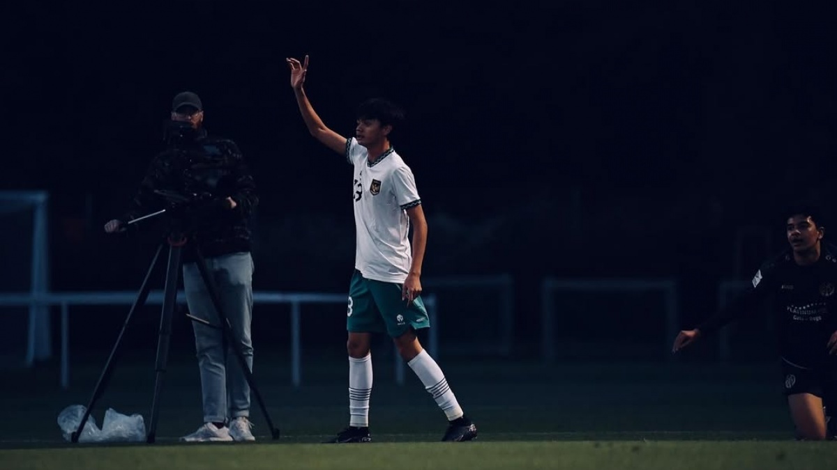 Siapa Reno Salampessy? Putra Legenda Timnas Indonesia Ikut Latihan di Girona