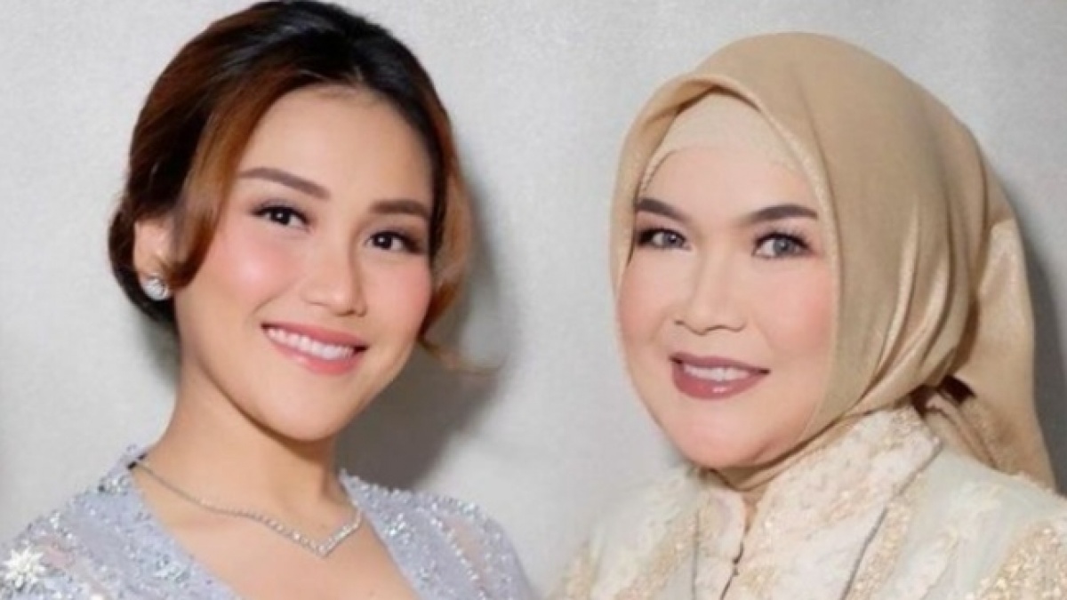 Semua Hasil Kerja Kerasnya Dipegang Ibu, Ayu Ting Ting Diwanti-wanti