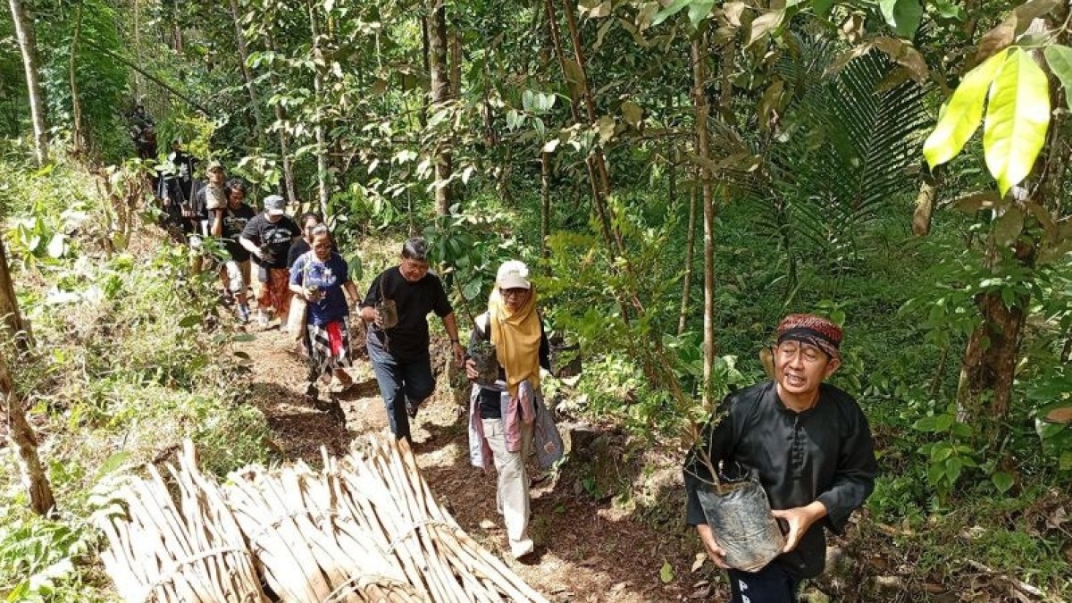 Suara Kidung dari Lereng Slamet: Merapal Doa, Merawat Keseimbangan Bumi