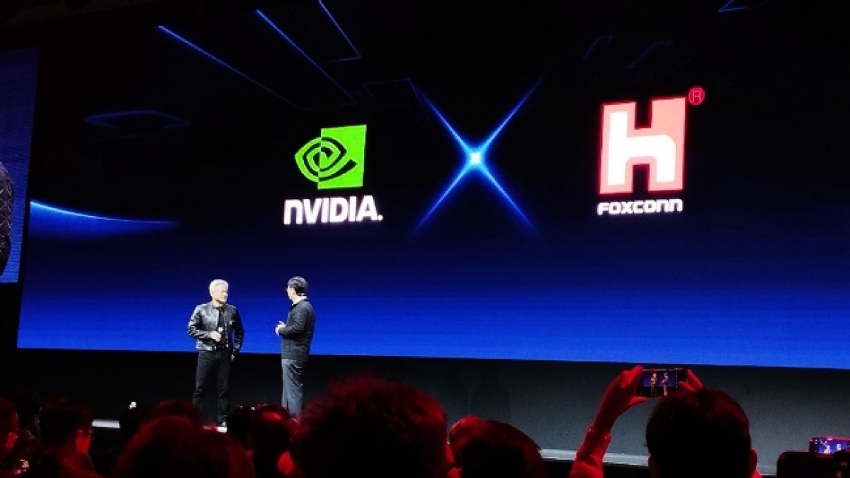 COMPUTEX 2025: Foxconn dan NVIDIA Bangun Pusat AI Raksasa 100 MW