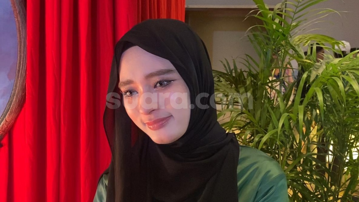Posting Pakai Baju Pengantin, Inara Rusli Jawab Tudingan Sudah Menikah Lagi