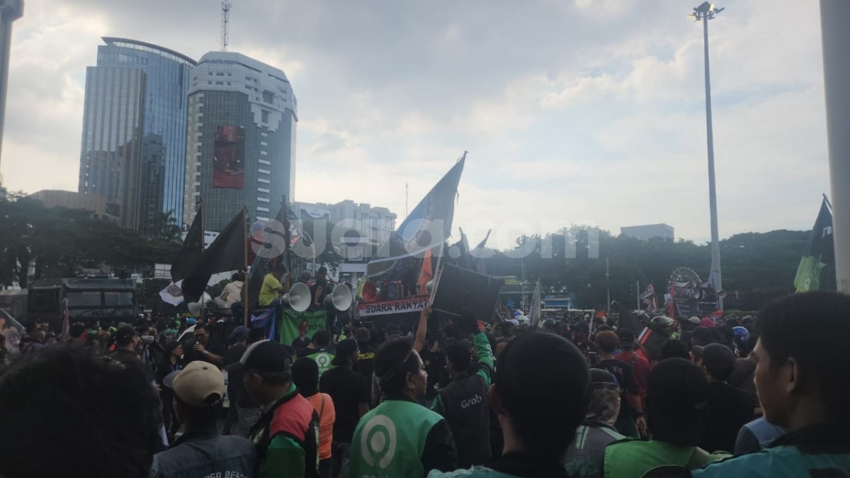 Larang Perwakilan Kemenhub Naik Mobil Komando, Massa Ojol: Suruh Menterinya ke Sini!