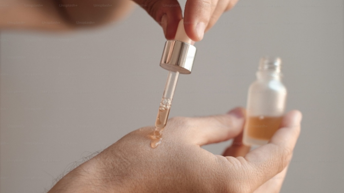 4 Serum Mengandung Kolagen untuk Mengencangkan Wajah, Lengkap dengan Review Pengguna