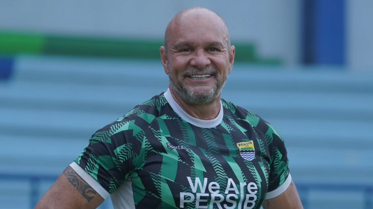 Resmi Tinggalkan Persib, Luizinho Passos: Bobotoh Bahan Bakar di Masa Sulit