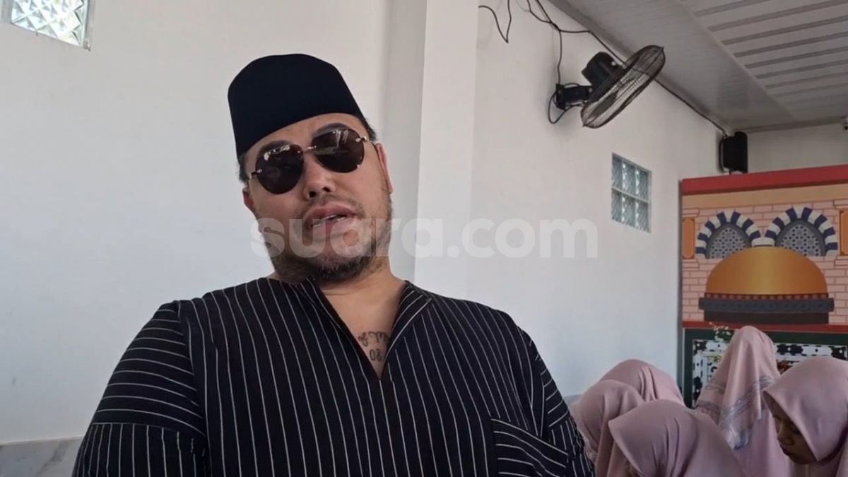 Sebelum Berangkat Haji, Ivan Gunawan Umumkan Bangun Masjid di Pesantren