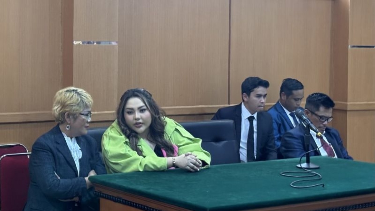 Sidang Gugatan Tempuh Jalur Mediasi, Hakim Doakan Lisa Mariana dan Ridwan Kamil Berdamai
