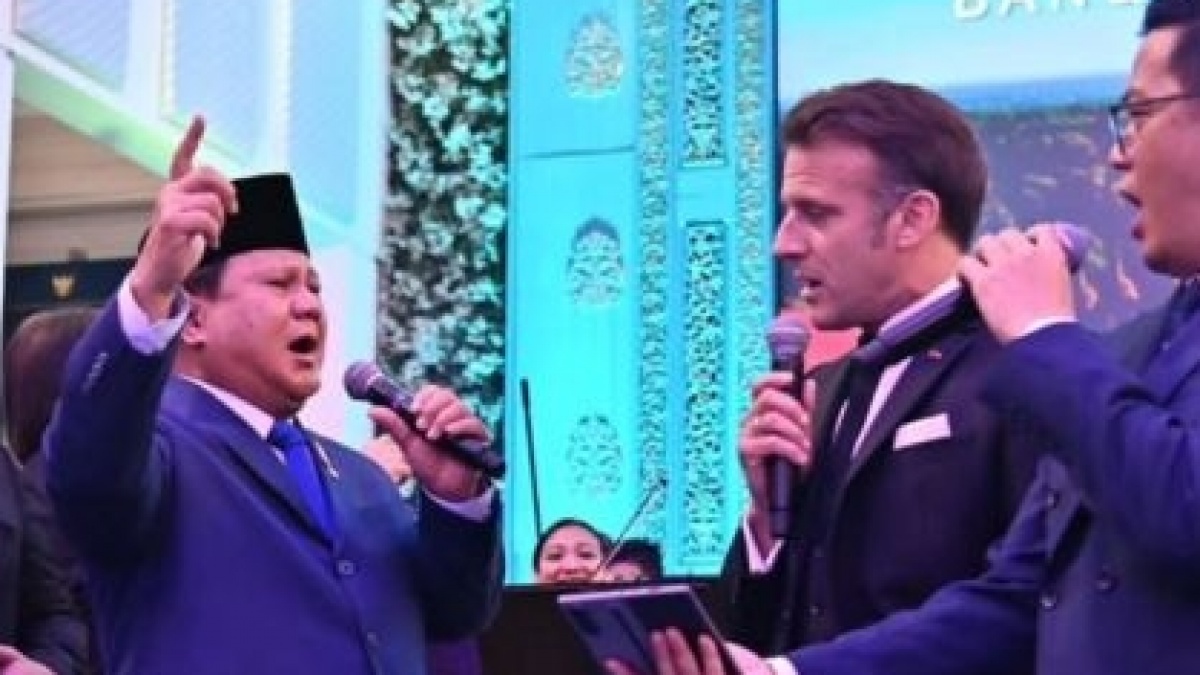 Mesranya Prabowo-Macron, Asyik Nyanyi Bareng Usai Makan Malam