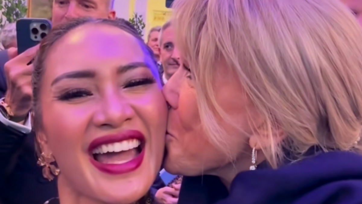 Siapa Ajeng Kamaratih? MC yang Mendadak Viral Usai Dicium Brigitte Macron