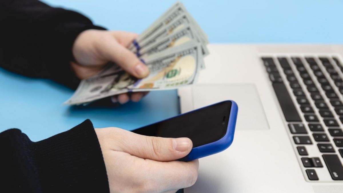 Daftar Pinjaman Online dengan Bunga Rendah, Aman dan Resmi OJK