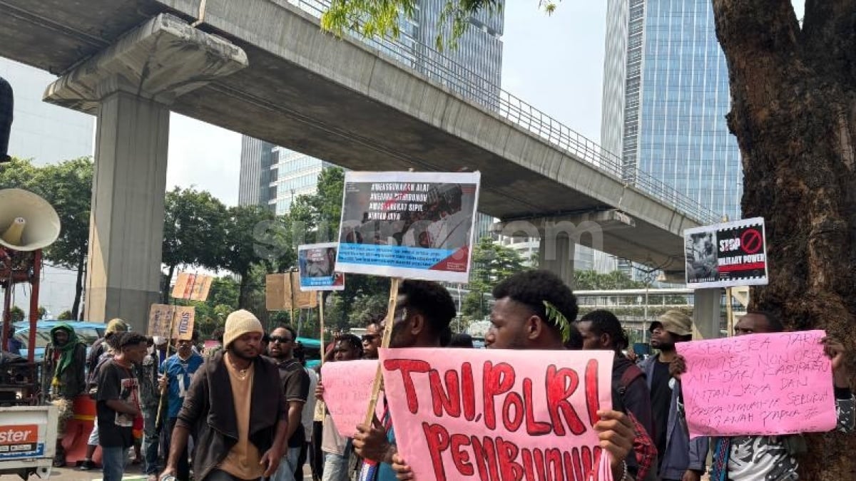 Demo Geruduk Kantor Menteri HAM Natalius Pigai di Jakarta, Mahasiswa Papua: TNI-Polri Pembunuh!
