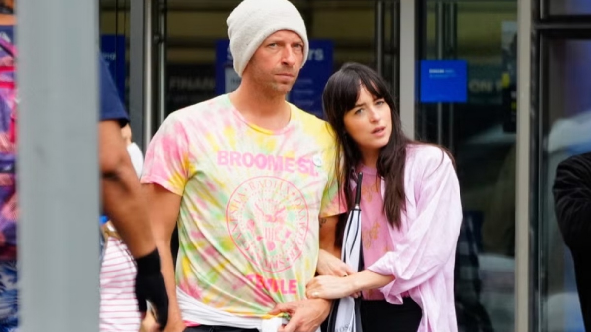 Kisah Cinta Dakota Johnson dan Chris Martin, Kini Putus Usai 8 Tahun Pacaran