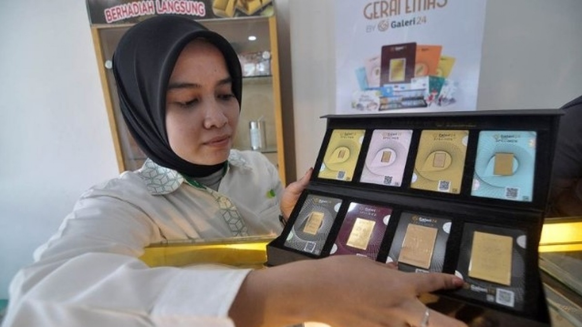 Harga Emas Galeri 24 Pegadaian dan UBS Kompak Turun Hari Ini, Kecuali Antam