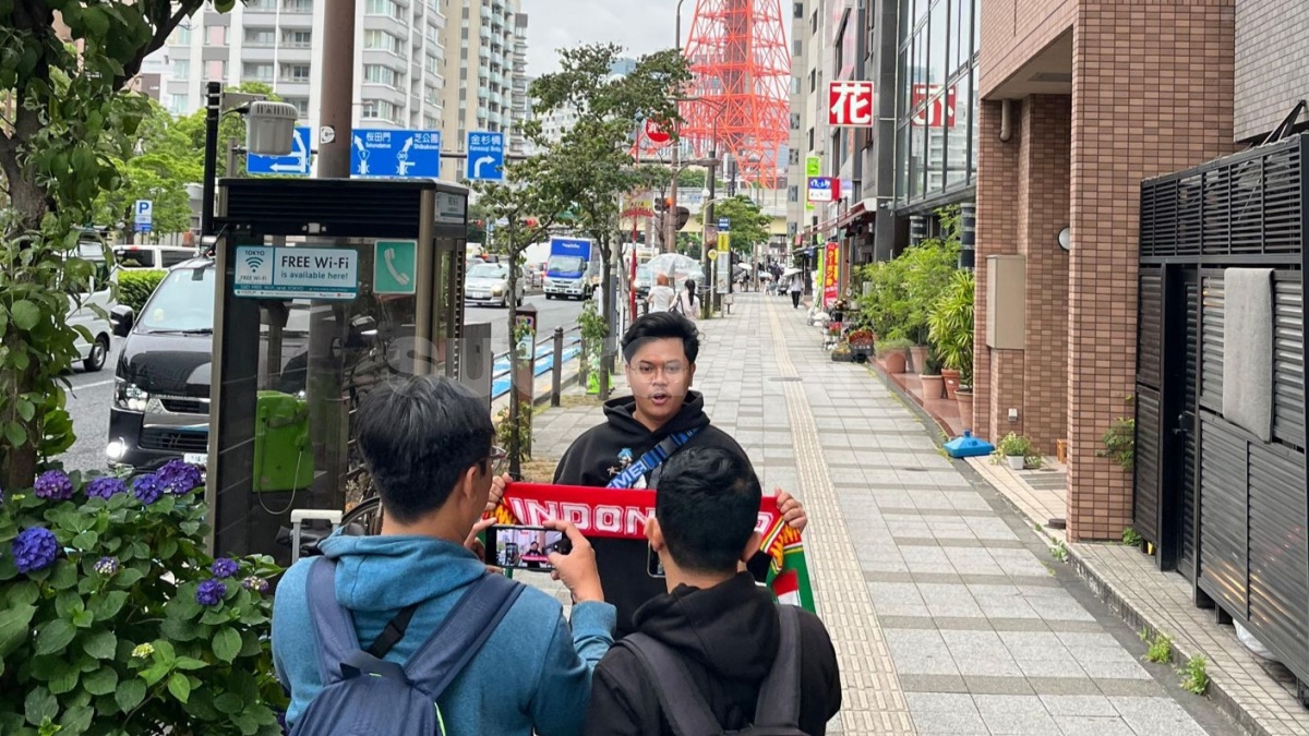 Eksklusif dari Jepang: Tokyo Tower Destinasi Favorit Suporter Timnas Indonesia