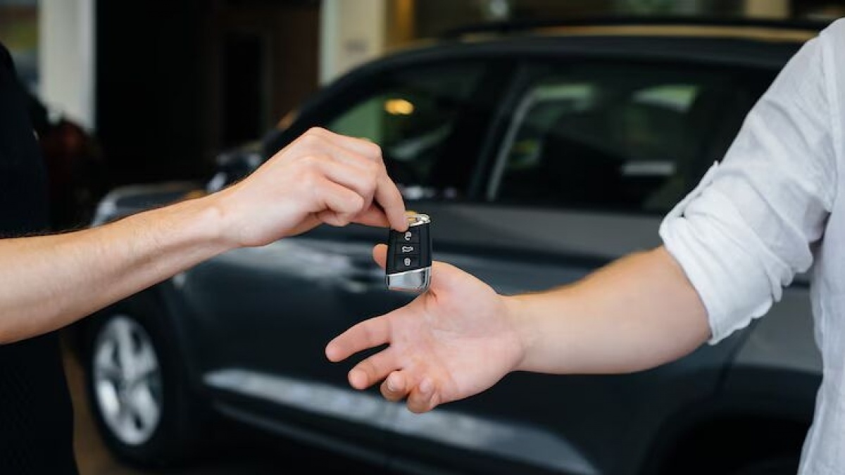 Segini Tarif Sewa Mobil Bulanan Jakarta, Lebih Hemat Dibandingkan Beli Mobil Bekas?