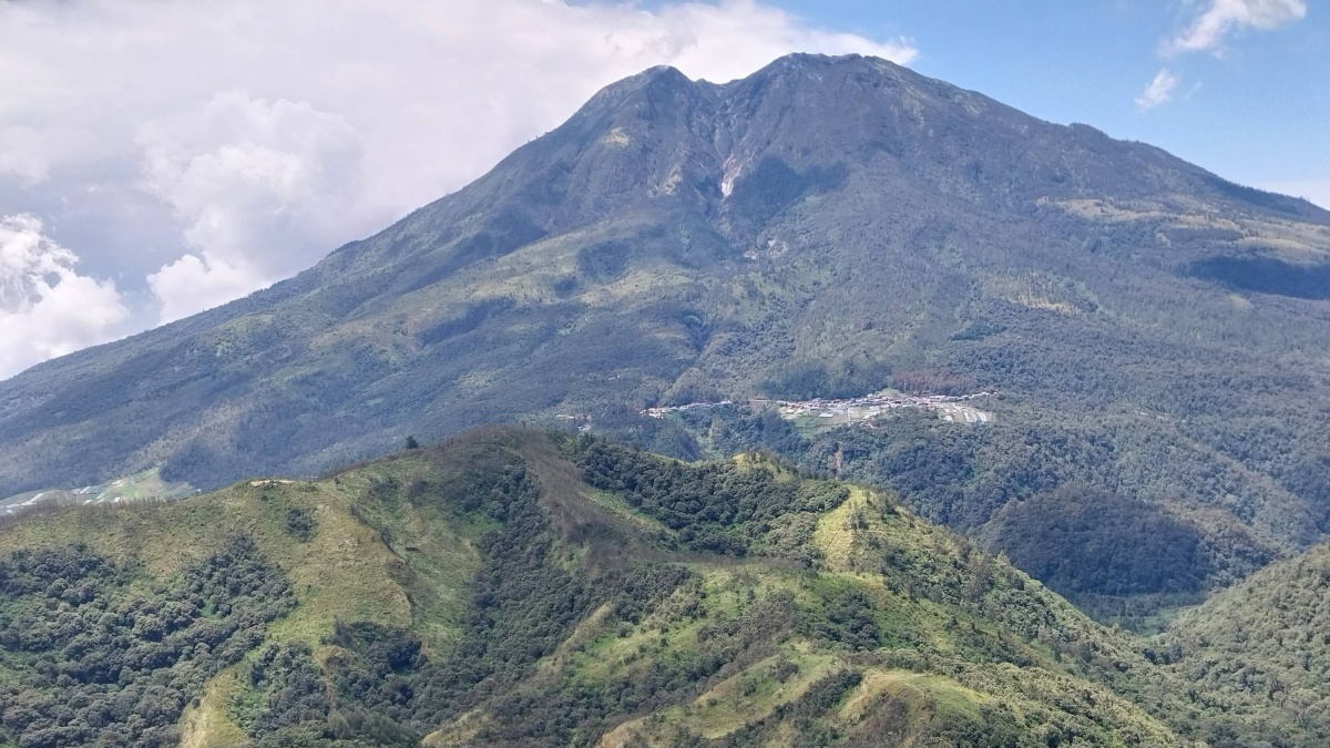 Bikin Geger! Gunung Lawu Dilelang jadi Proyek Geothermal, ESDM: Sudah Kami Keluarkan!