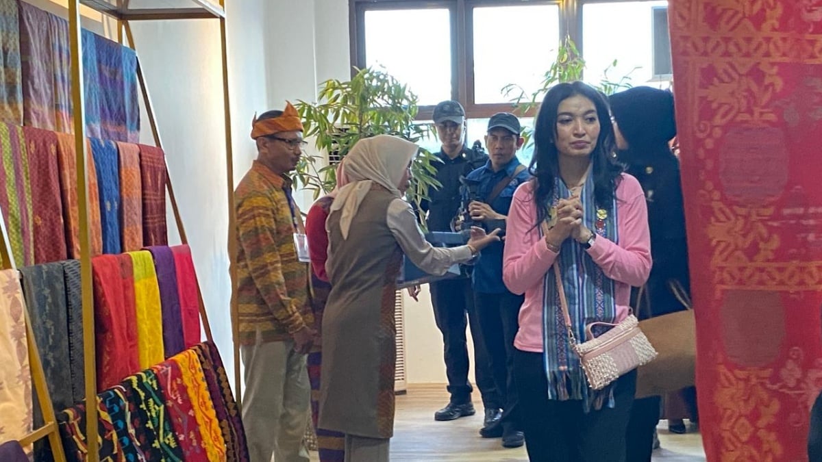 Selvi Ananda Dan Para Istri Menteri Belanja di Lombok, Transaksi Per Orang Capai Rp 50 Juta