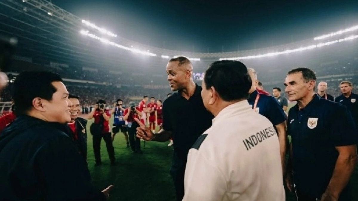 Bocor Patrick Kluivert Panggil 2 Bek Tangguh untuk Hadapi Kuwait dan Lebanon