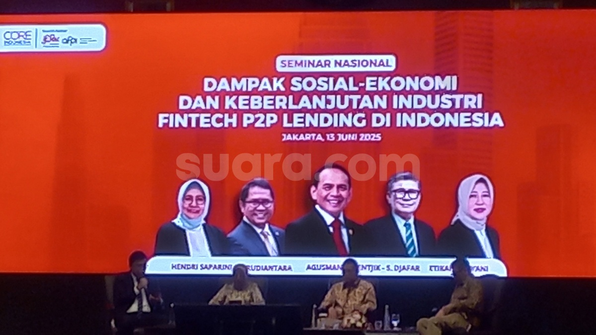 Riset CORE Indonesia: Pinjol Bisa Kurangi Stres Jika Untuk Usaha