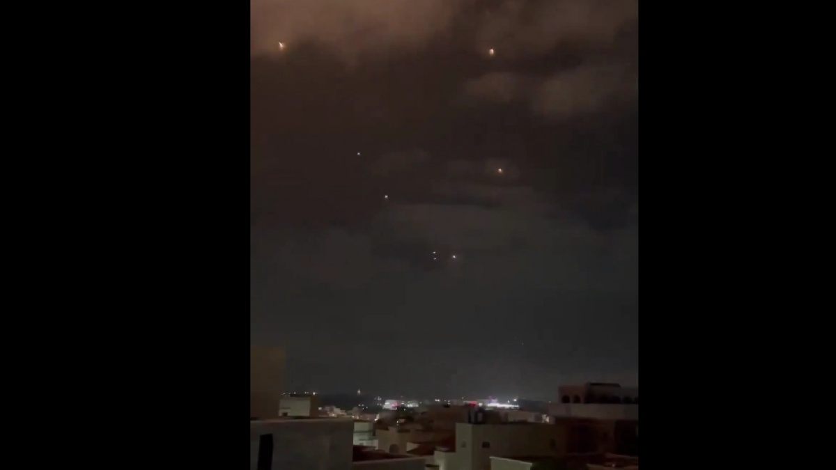 Rudal Hipersonik Iran Gagal Dicegah Israel: Kota Haifa Hancur, Korban Berjatuhan