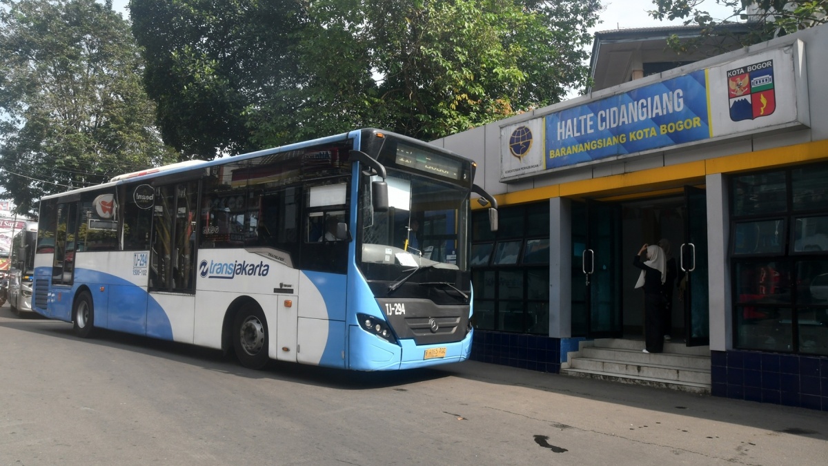 Tarif Transjabodetabek Rp10 Ribu Jadi Bumerang! Warga Bakal Balik Pakai Kendaraan Pribadi