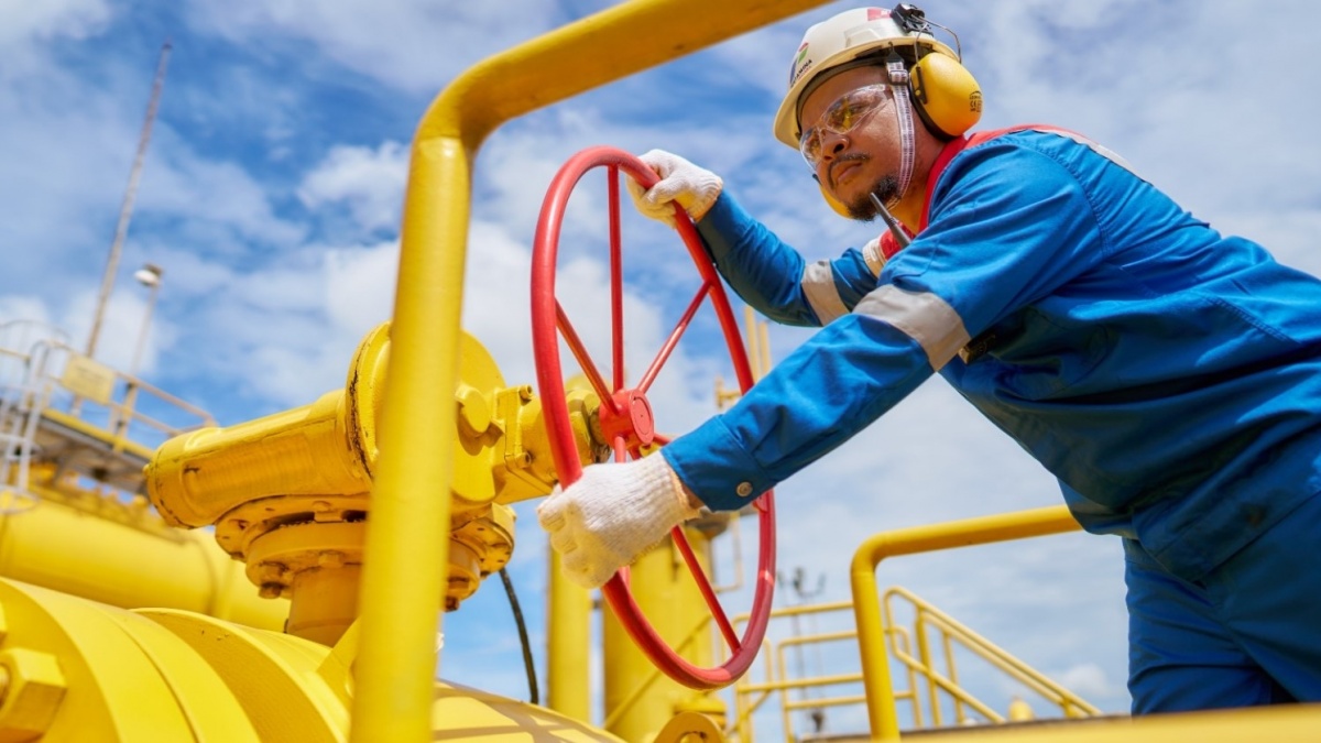 PT Nusantara Regas Terima Pasokan LNG Perdana dari PGN