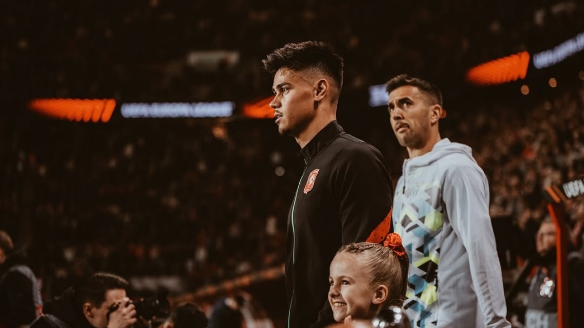 Mees Hilgers 'Banting Pintu', Bos FC Twente: Selesai Sudah!