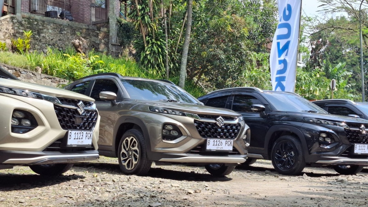 Varian Tertinggi Suzuki Fronx Sukses Pikat Keluarga Muda