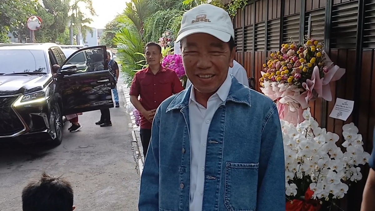 Drama Ijazah Jokowi, Eks Rektor UGM Ngaku Dijebak? Bongkar Kronologi Pertemuan Kontroversial