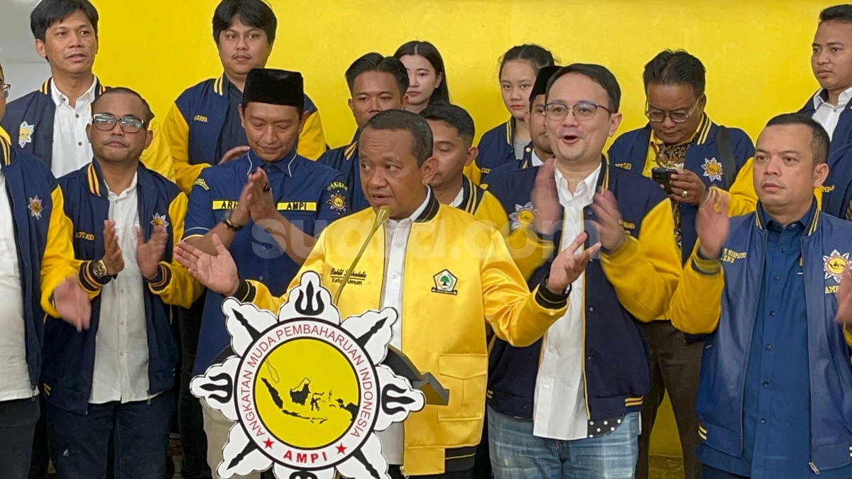 Sebut Golkar Milik Rakyat Indonesia, Bahlil: Dari Sepatu Miring hingga Anak Desa Semua Ada