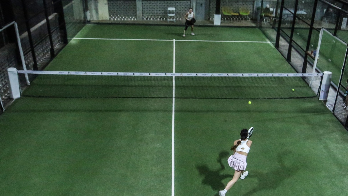 Main Padel Makin Pede, Ini 5 Rekomendasi Sepatu Tenis yang Cocok dan Bikin Nyaman di Lapangan