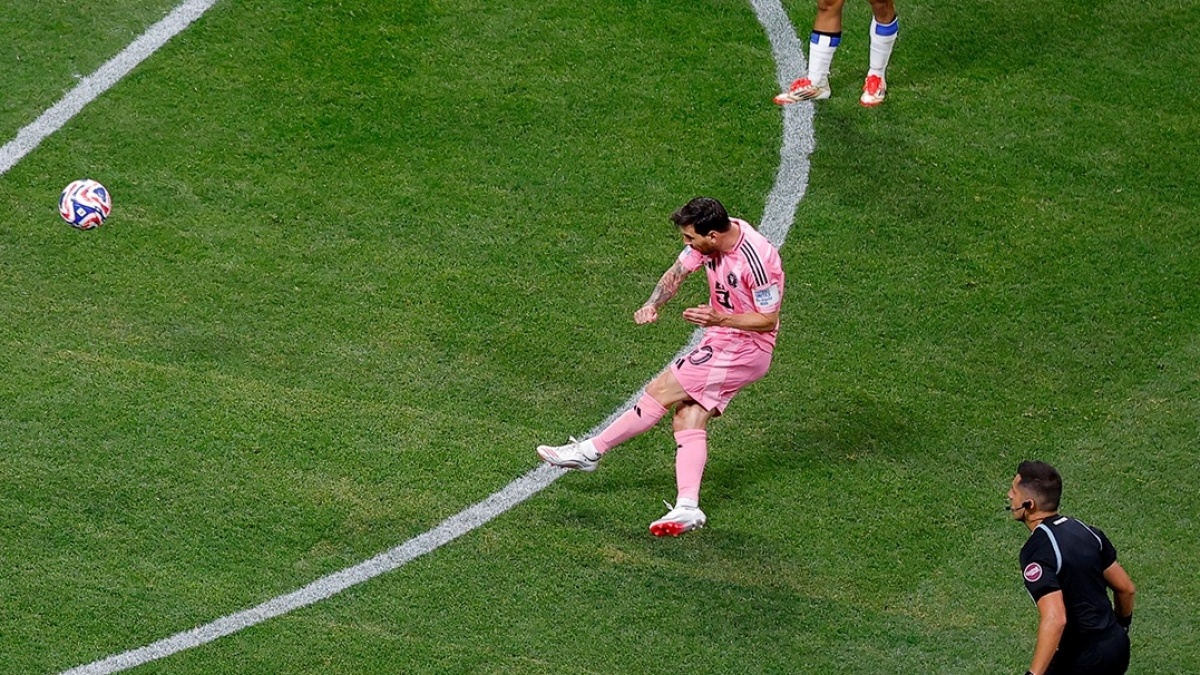 Benarkah Lionel Messi Sejajar dengan Legenda NBA Michael Jordan?