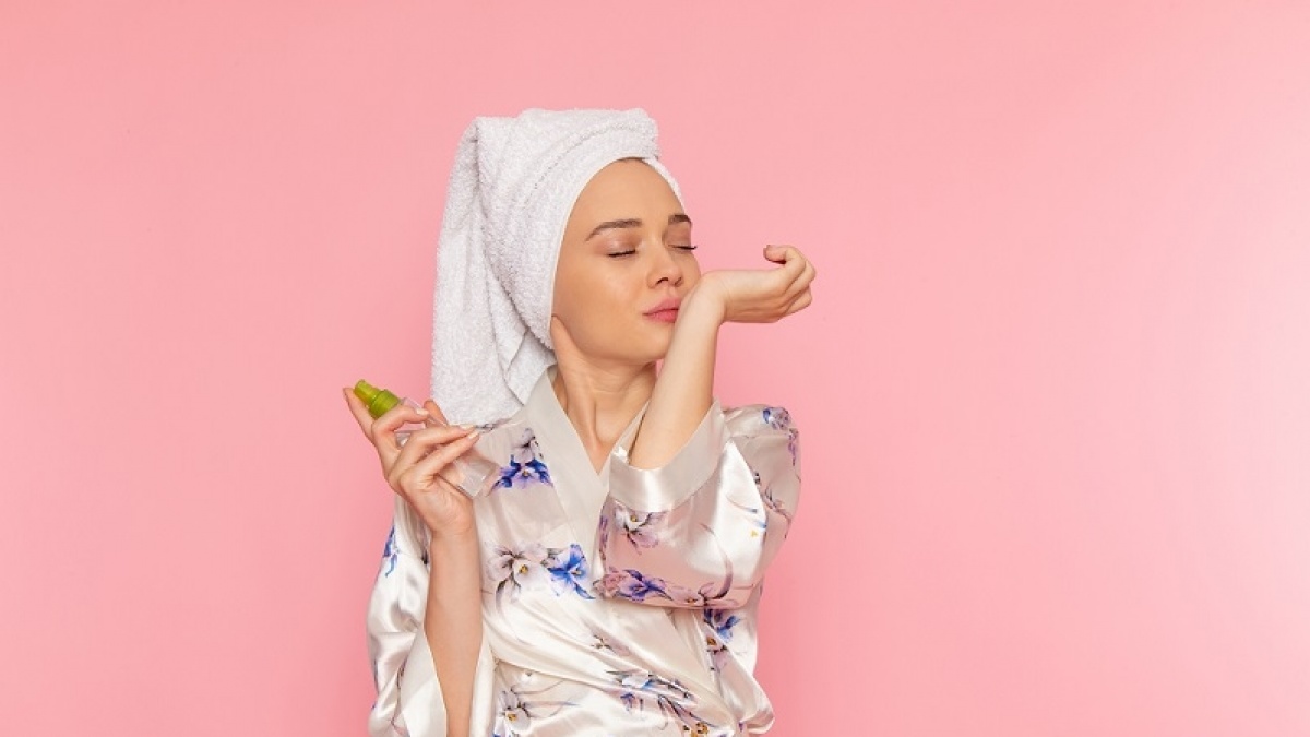 9 Rekomendasi Parfum Aroma Segar Habis Mandi, Bye-Bye Bau Apek