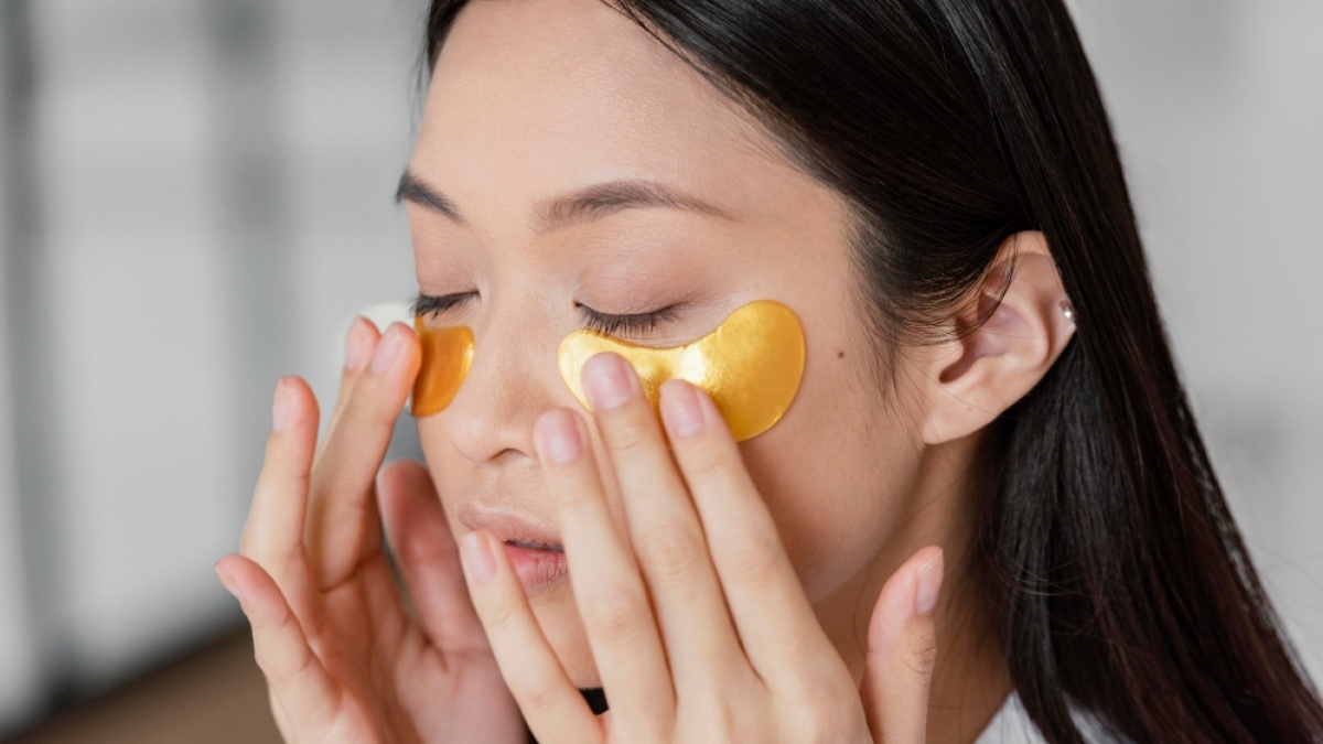 6 Rekomendasi Eye Mask untuk Mata Panda, Ampuh dan Mudah Ditemukan di Shopee!