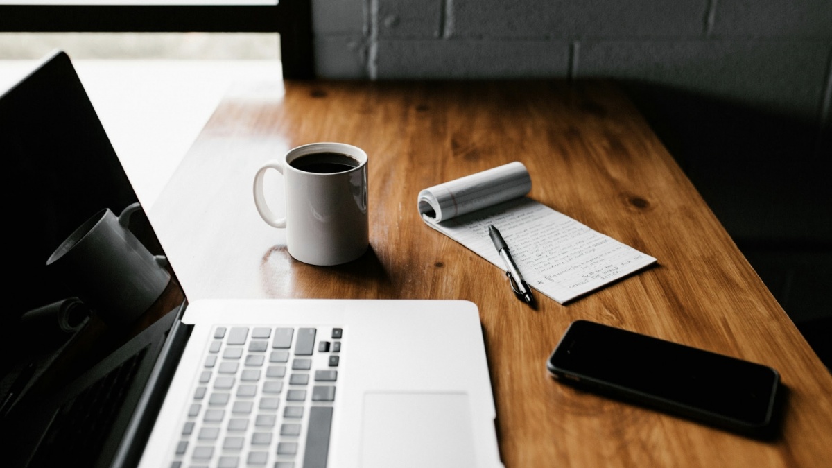 11 Alasan Mengapa Laptop Mumpuni Penting untuk Produktivitas dan Keuangan Anda