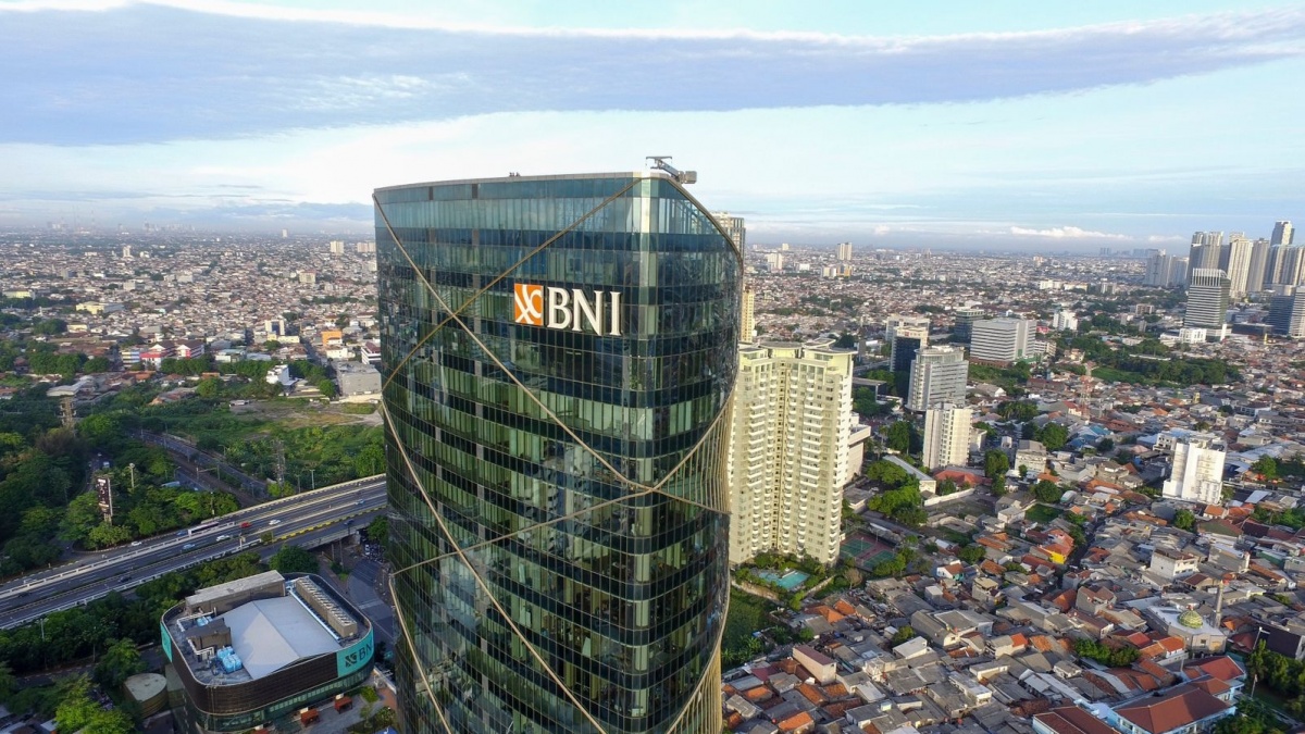 BNI Bersihkan Masjid Darul Aman Pascabanjir di Agam