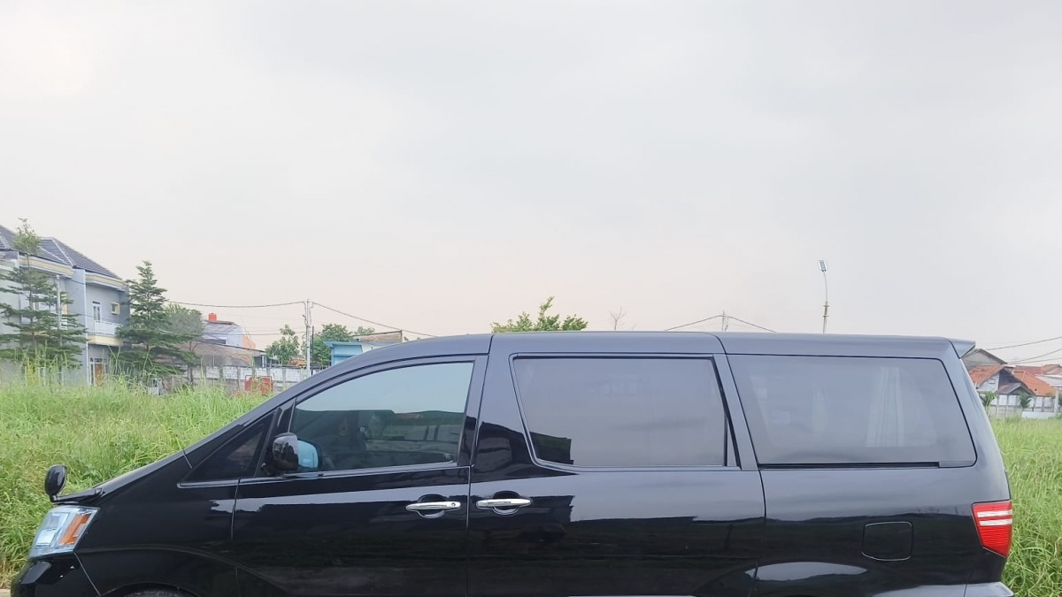 Jangan Beli Avanza Dulu untuk Mudik! Alphard 2003 Harga 150 Juta Tawarkan Kenyamanan First Class
