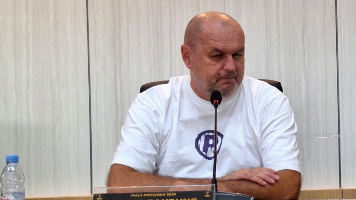 Jelang Super League 2025/2026, Bojan Hodak Boyong Skuat Persib ke Thailand