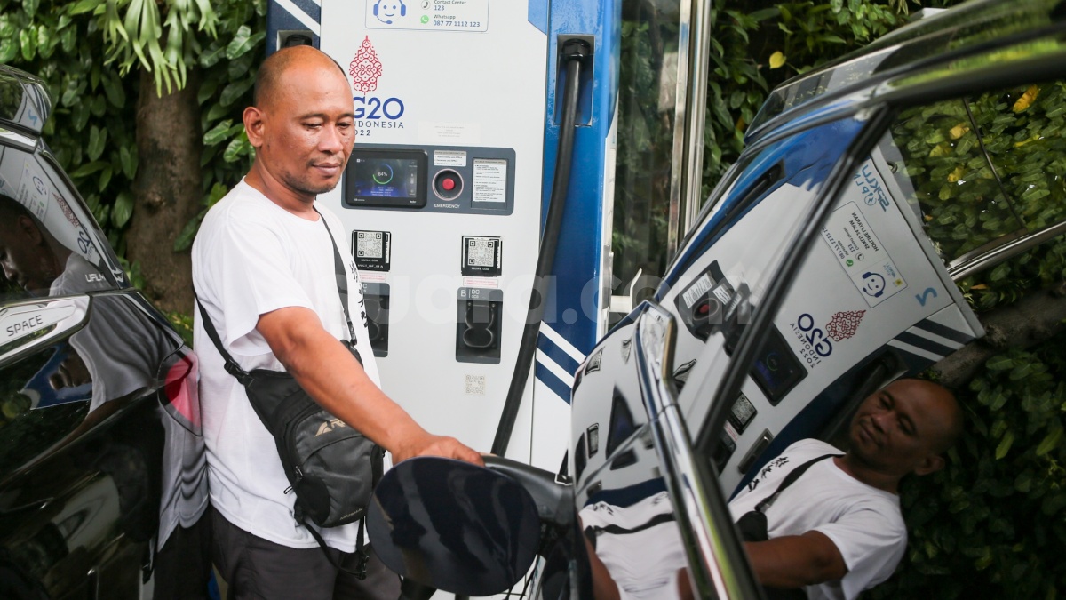 Jangan Jadi 'Hama' SPKLU: 5 Dosa Fatal Pengguna Mobil Listrik yang Bikin Kesal