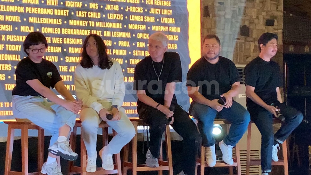 Tak Pernah Absen, Iga Massardi Kenang Momen Barasuara Cuma Ditonton Panitia The Sounds Project