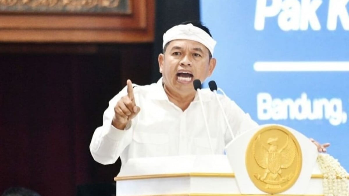 Dedi Mulyadi Atur Jam Masuk MPLS Lebih Pagi dan Libatkan TNI/Polri, DPR Wanti-wanti Hal Ini