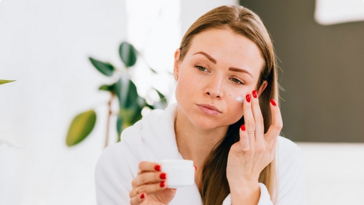 5 Rekomendasi Moisturizer setelah Eksfoliasi: Kulit Lembap, Bebas Iritasi, Mulai Rp40 Ribuan