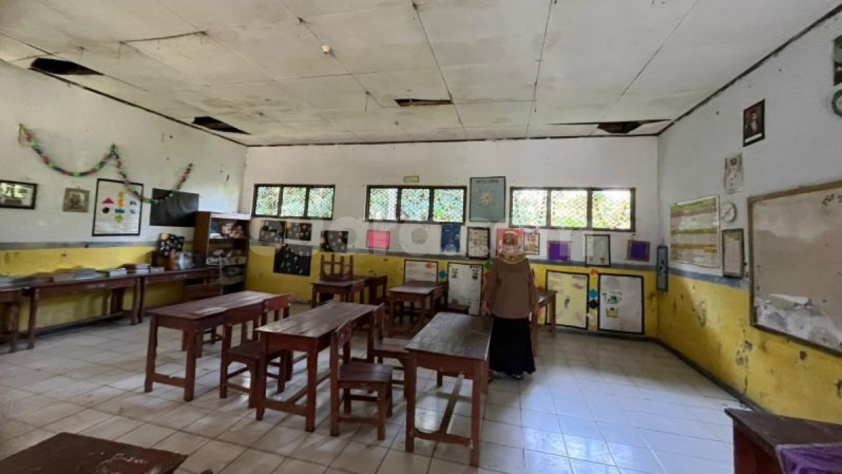 Potret Pilu SDN Karaton 5 Pandeglang, Bangunan Rusak Hingga Nyaris Tanpa Murid Baru