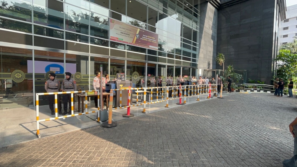 Polisi Mendadak Pasang Metal Detector, Sidang Pleidoi Hasto PDIP Dijaga Super Ketat, Mengapa?