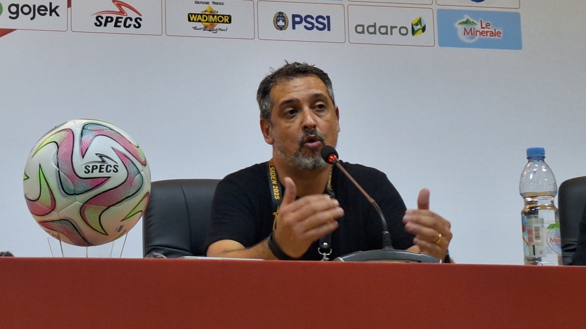 Ole Romeny Cedera Parah, Pelatih Arema FC Minta Maaf