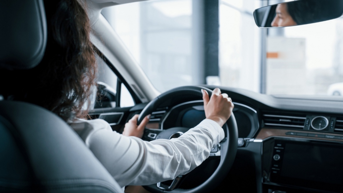 5 City Car Bekas Paling Irit BBM, Pilihan Cerdas Wanita Karier dan Anak Muda Gaul