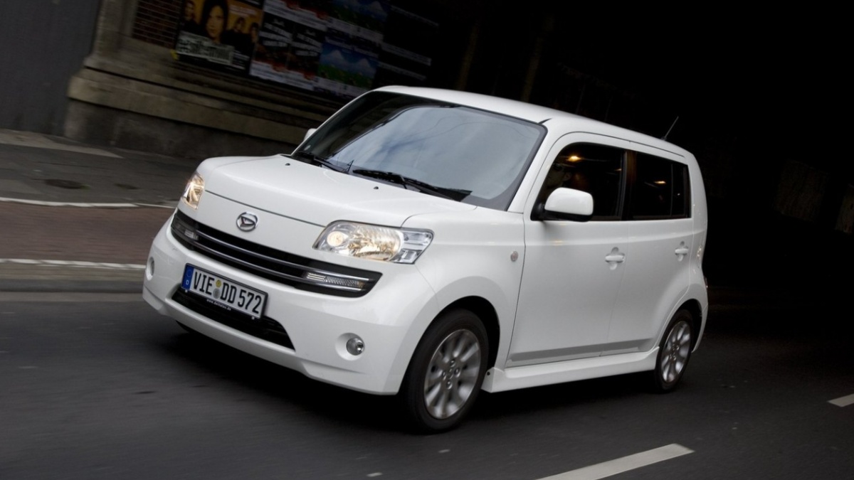 Bak Karimun Wagon Kesurupan Avanza, Mobil Mungil Daihatsu Materia Bikin Penasaran